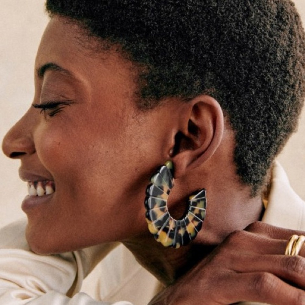 NEW | Sézane Sandy Earrings in Tortoiseshell - Picture 13 of 13